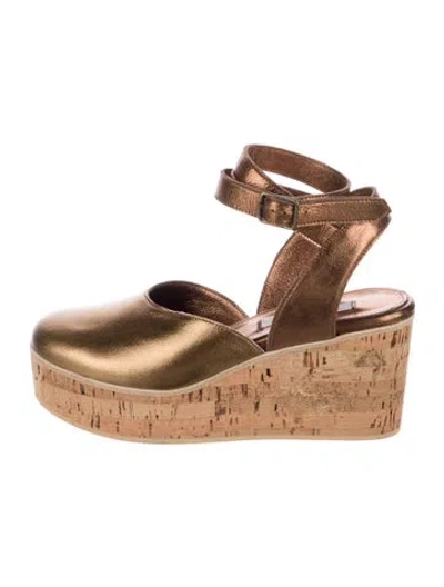 Pre-owned Dušan Leather Sandals In Gold