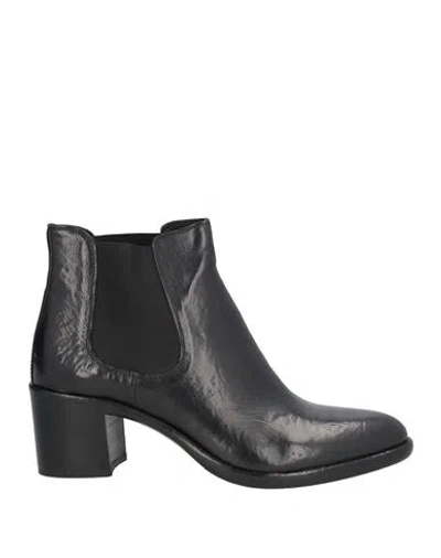 Ducanero Woman Ankle Boots Black Size 6 Leather