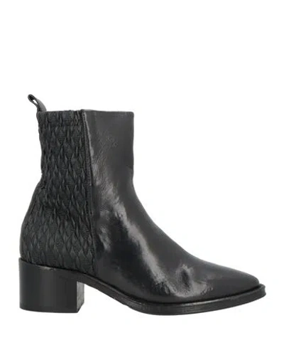 Ducanero Woman Ankle Boots Black Size 7 Calfskin In Multi