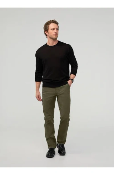 Duer Live Lite Traveller Pant In Green