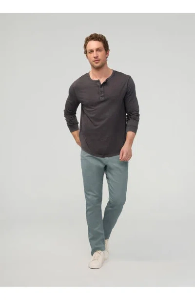Duer No Sweat Taper In Blue