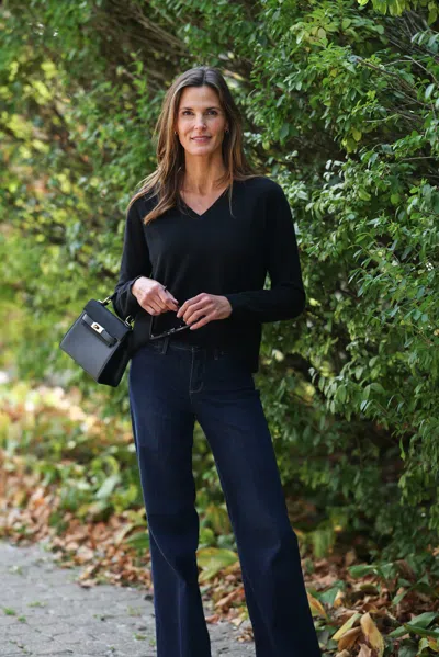 Duffield Lane Cashmere Pocket Sweater In Black Shimmer