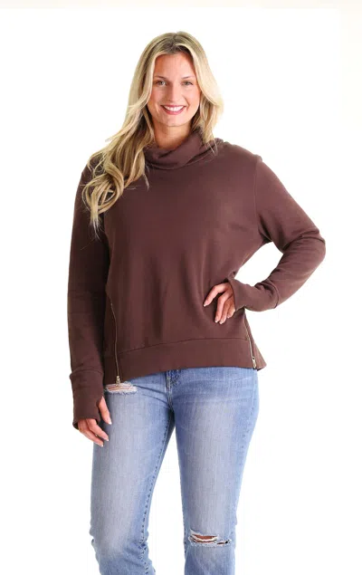 Duffield Lane Minley Pullover In Chocolate In Brown