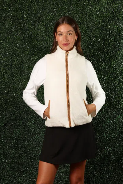 Duffield Lane Vikki Vest In Cream Fuzzy Fleece