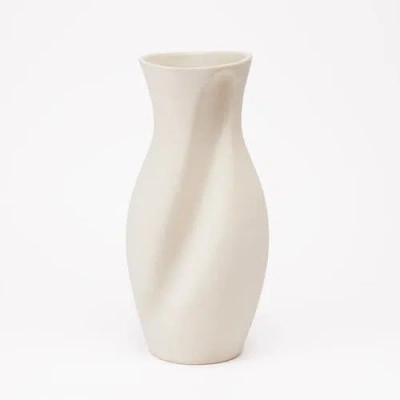 Dumae Helena Vase In White