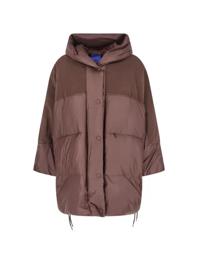 Duno Numbra Hooded Panelled Puffer Coat In 브라운