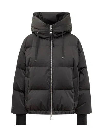 Duno Short Over Puffer Jacket In Nero