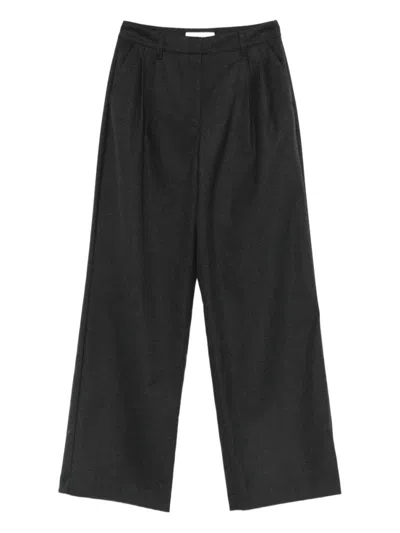 Dunst Pleated Tailored Trousers In Black