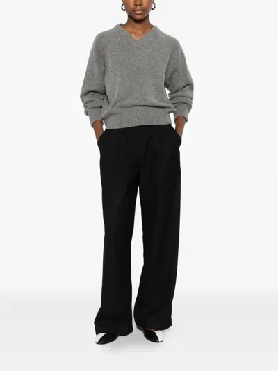 DUNST V-NECK SWEATER