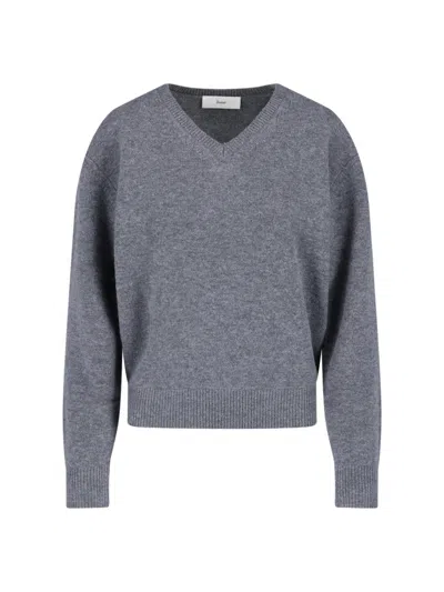 Dunst V-neck Cashmere-blend Sweater In Gray