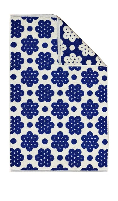 Dusen Dusen Raspberry Hand Towel In Blue