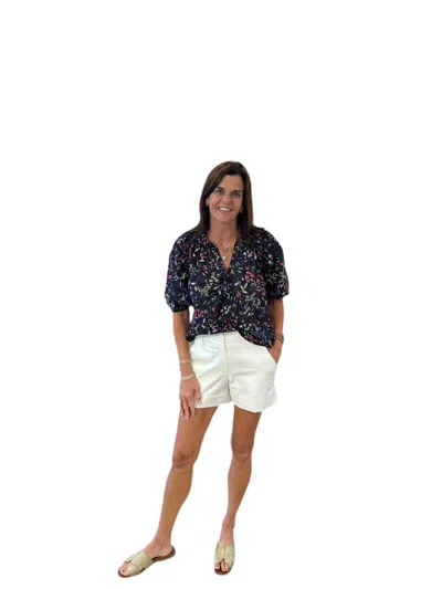 Dylan Anna Floral Short Sleeve Top In Navy In Blue