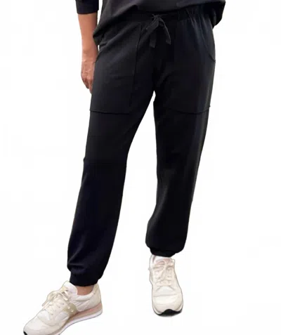 Dylan Cropped Cargo Jogger In Ranch Black