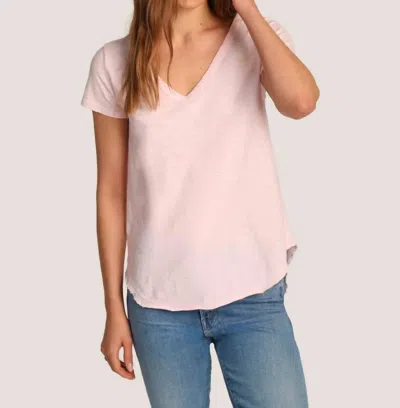 Dylan Deep V-shirt Tail Tee In Blush In Red