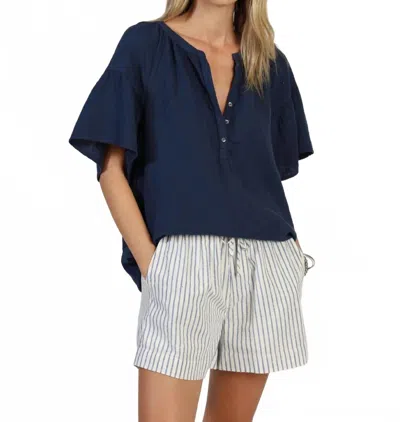 Dylan Weekend Soft-weave Shorts In Blue/white