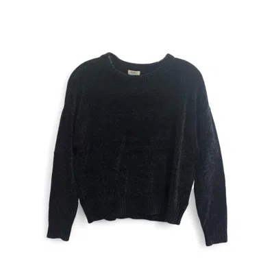 Dylan Women's Cozy Crew Sweater In Black In Animal Print