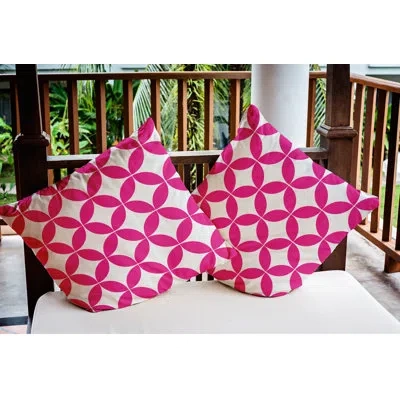 E By Design Eye Opener Indoor/outdoor Throw Pillow In Pink
