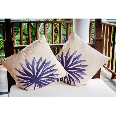 E By Design Flower Indoor/outdoor Throw Pillow