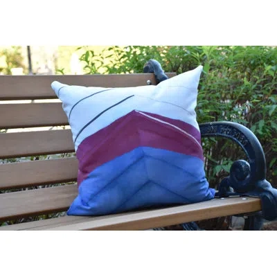 E By Design Nantucket Boat Bow Center Print Outdoor Square Pillow Cover & Insert In Royal Blue