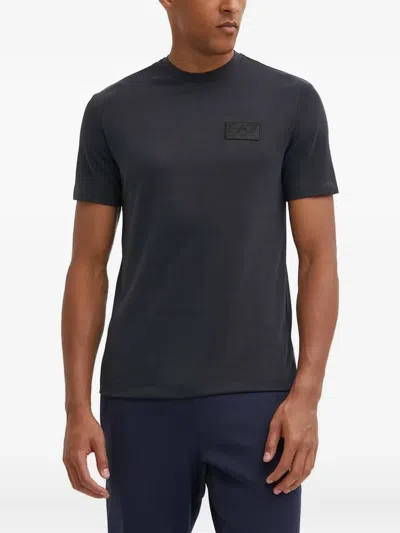 Ea7 T-shirt Mit Logo-patch In Gray