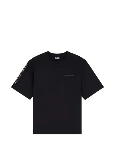 Ea7 Logo-plaque Drop-shoulder T-shirt In Black