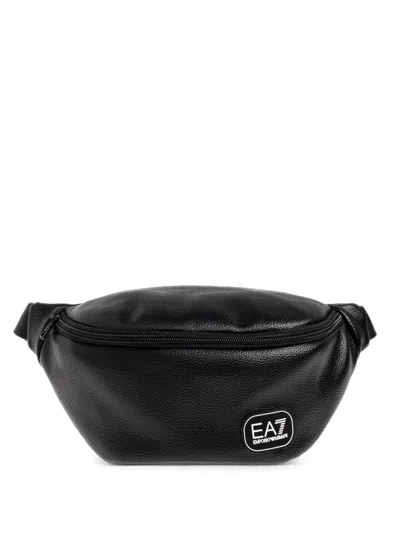 Ea7 Logo-print Logo In Schwarz