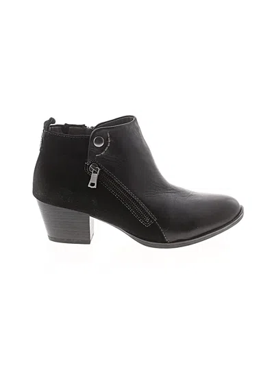 Pre-owned Earth Ankle Boots In Black
