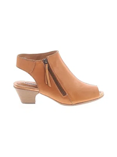 Pre-owned Earth Ankle Boots In Tan