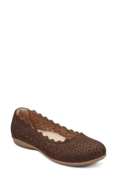 Earth ® Bria Flat