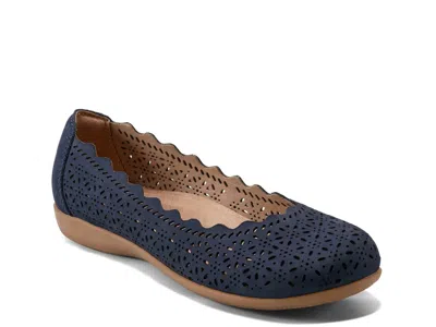 Earth Bria Flat In Blue