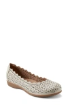 Earth ® Bria Flat In Ivory