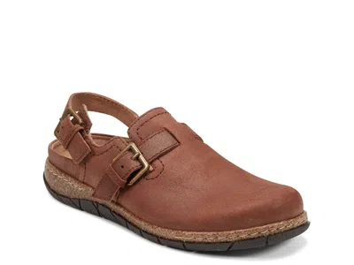 Earth Elmonte Clog In Brown