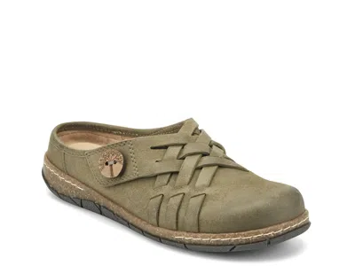 Earth Emis Clog In Green