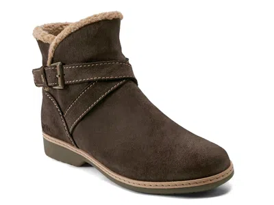 Earth Hutton Bootie In Brown