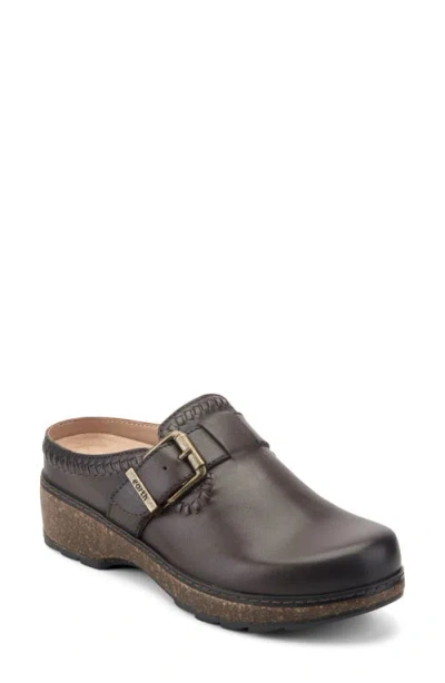 Earth Women's Kay Stitched Round Toe Clogs In Brown