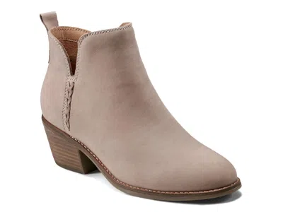 Earth Marisole Bootie In Neutral