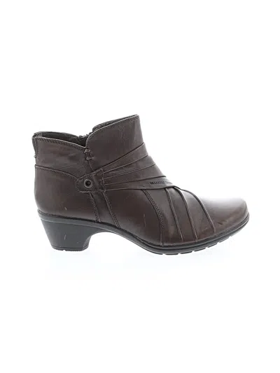 Pre-owned Earth Origins Ankle Boots In Brown