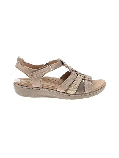 Pre-owned Earth Origins Sandals In Tan