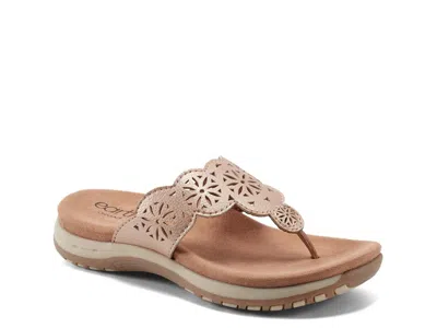 Earth Sadie Sandal In Brown