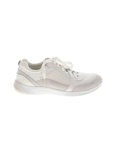 Pre-owned Earth Sneakers In White