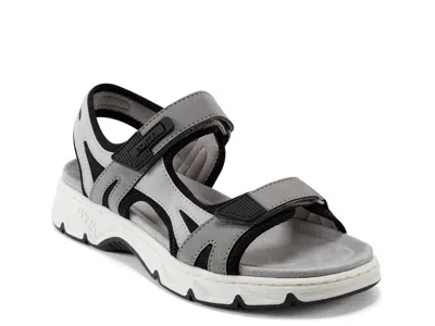 Earth Venny Sandal In Gray