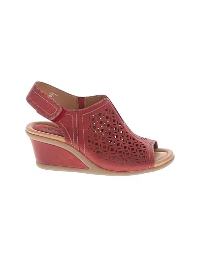 Pre-owned Earth Wedges In Red