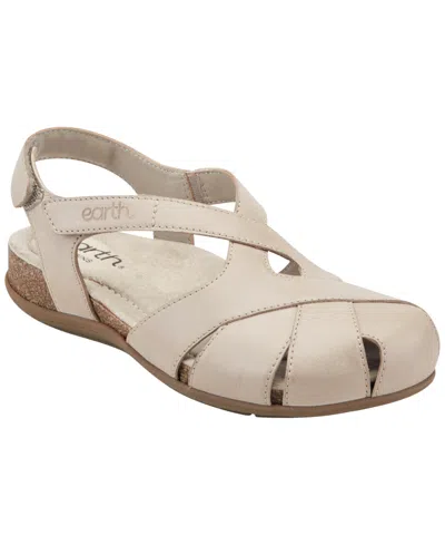 Earth Women's Brentia Leather Criss-cross Flat Sandals