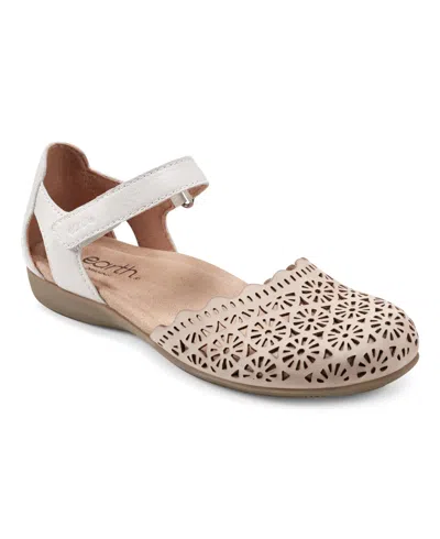 Earth Women's Bronnie Perforated Two-piece Flat Sandals In Neutral