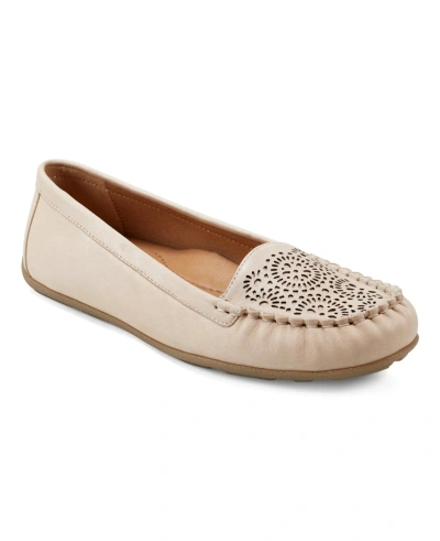 Earth Women's Carmen Round Toe Slip-on Casual Flat Loafers In Cream Leather
