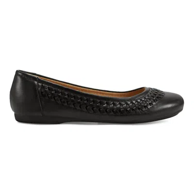 Earth Women's Jett Woven Round Toe Slip-on Shoes In Black