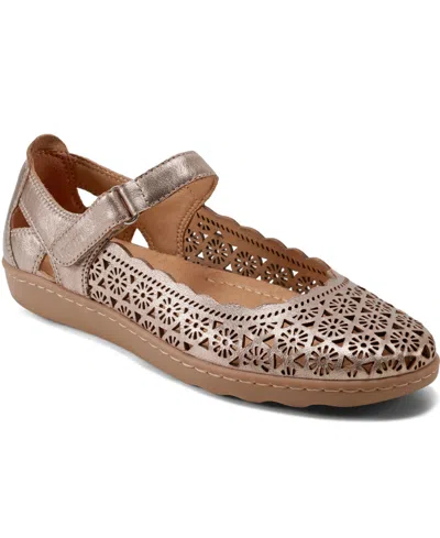 Earth Women's Lady Perforated Mary Jane Flats In Rose Gold Leather