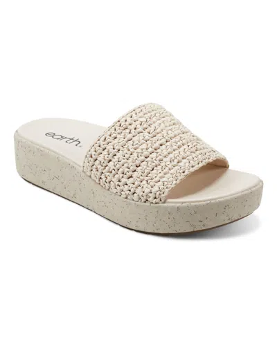 EARTH WOMEN'S SACHAN WOVEN BAND SLIP-ON PLATFORM SANDALS