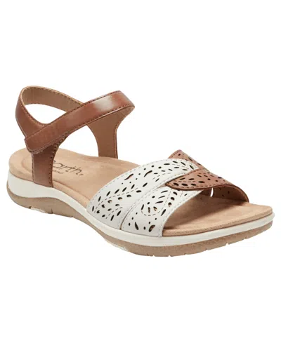 Earth Women's Sylo Perforated Flat Sandals