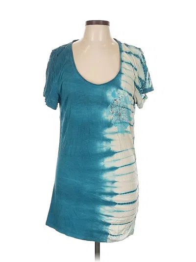 Pre-owned Earth Yoga Short Sleeve T-shirt In Blue